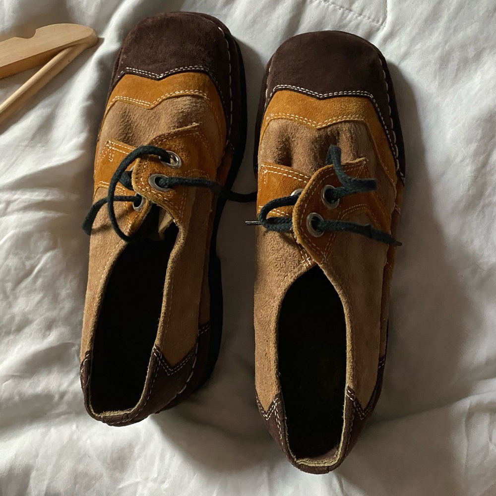 Dead stock vintage suede square toe oxfords 70s